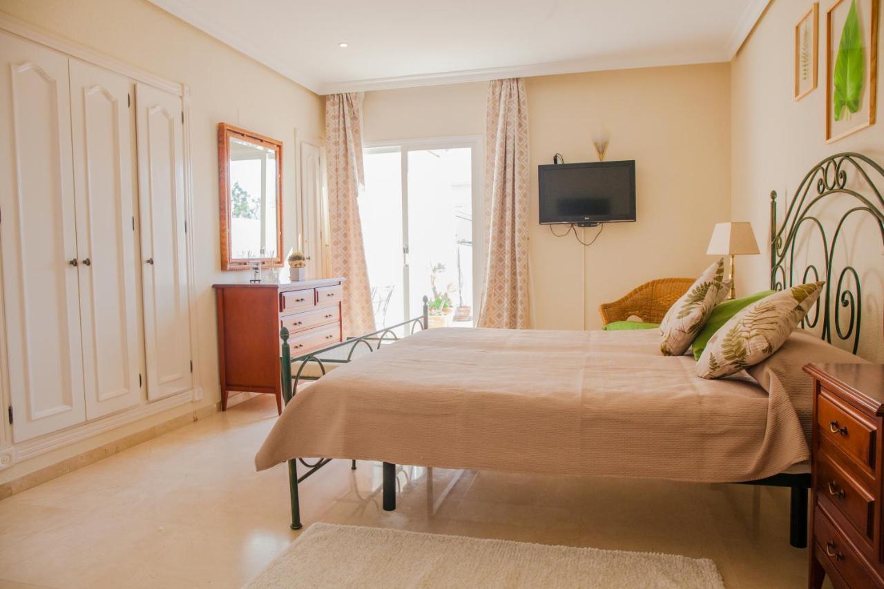Dominion Apartments Estepona Bagian luar foto