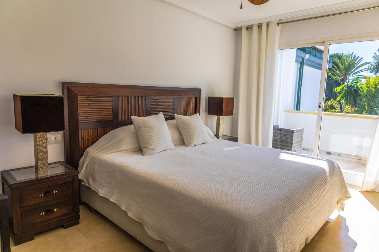 Dominion Apartments Estepona Bagian luar foto