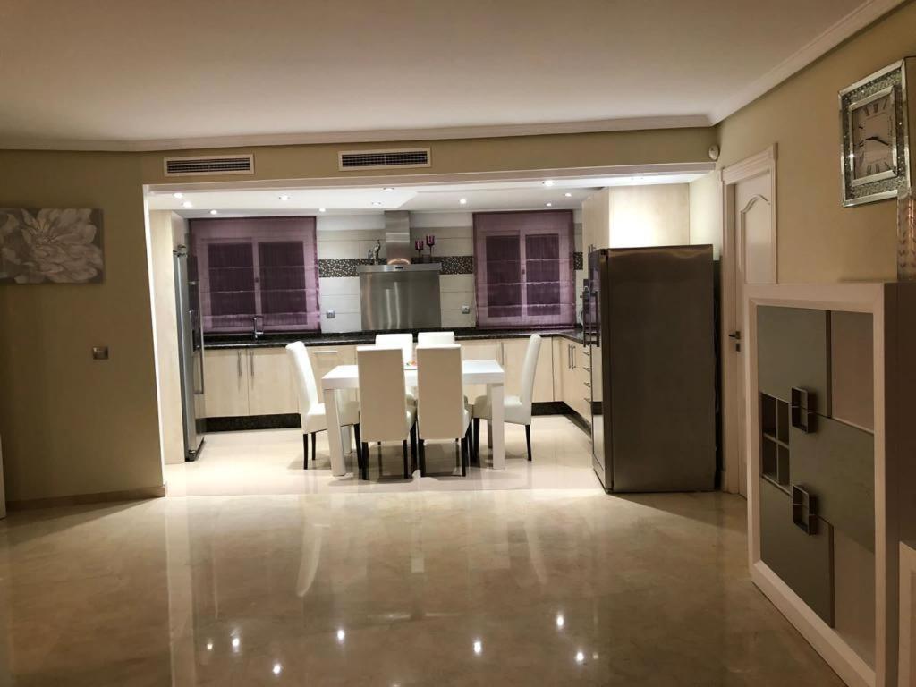 Dominion Apartments Estepona Bagian luar foto