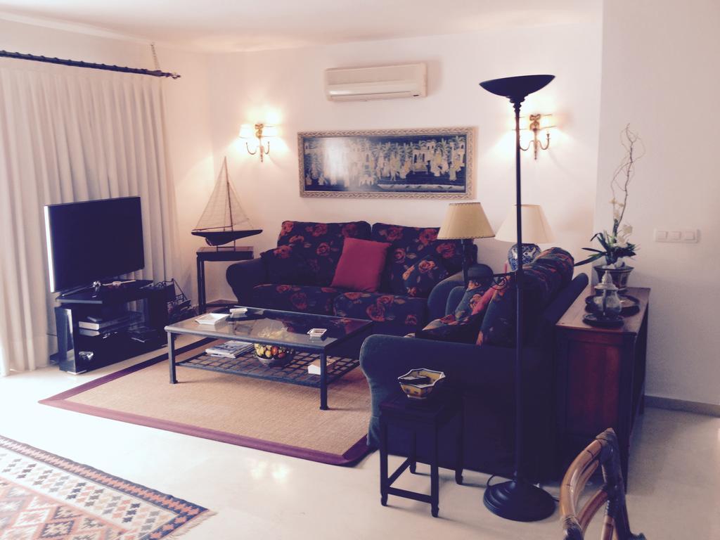 Dominion Apartments Estepona Ruang foto