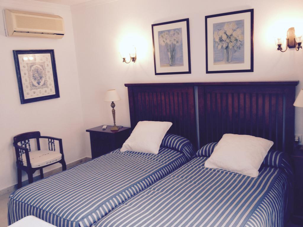Dominion Apartments Estepona Ruang foto